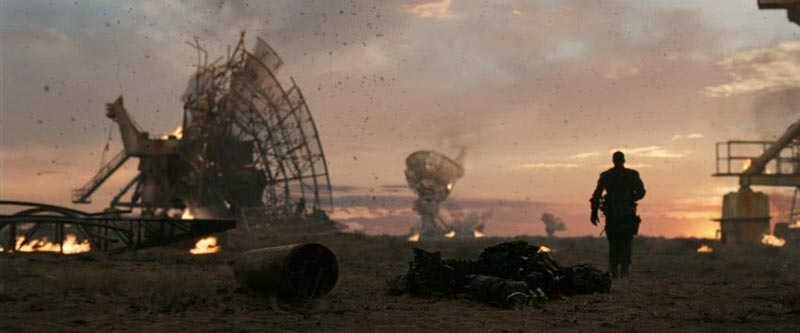 Illustration for article titled John Connor On Tattooine? T4 Trailer Breakdown Reveals All